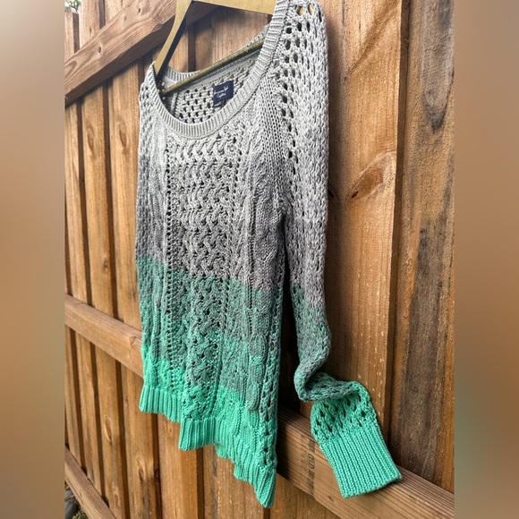 American Eagle AEO Crochet Cable Open Knit Sweater Womens Small Gray Green Ombre - Picture 2 of 10